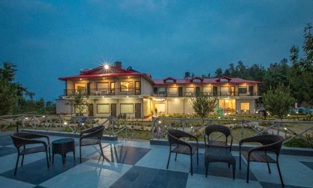 Vue Magique Resort Chail Extérieur photo
